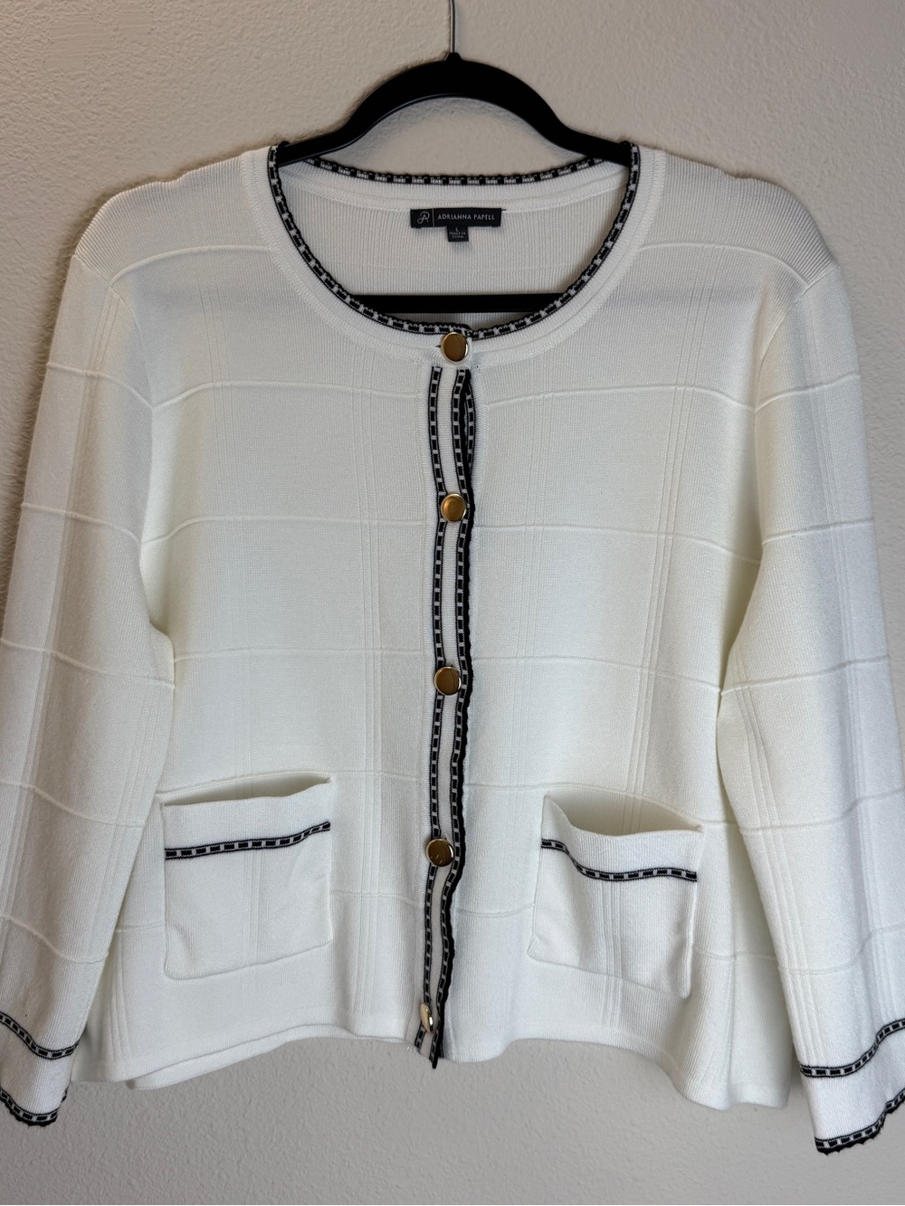 Adrianna Papell Cardigan Jacket L White Black Contrast Trim Gold Button Chanel